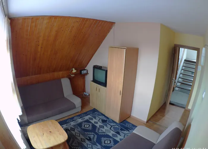 Domlesny Πανσιόν 3*